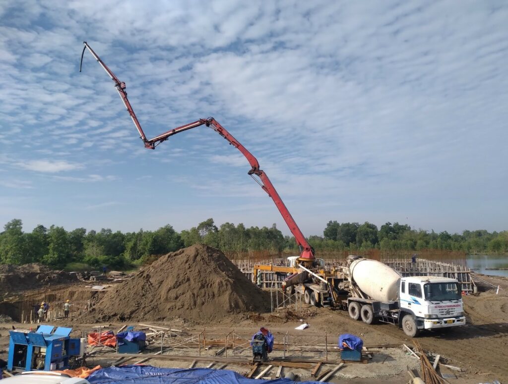 Vì sao công trình cần sử dụng phụ tùng bơm bê tông chính hãng? 1 Be Tong Tuoi Itaco